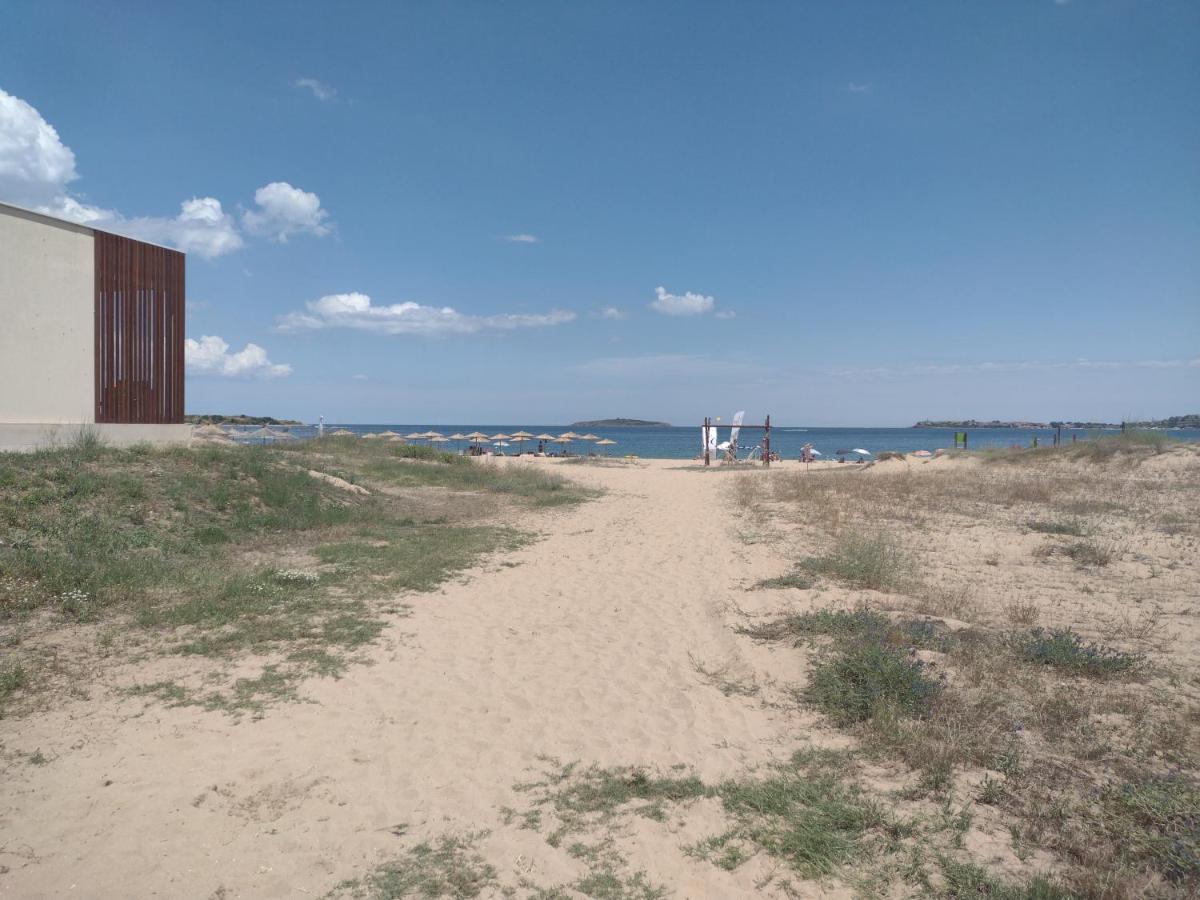 Апартамент На Къмпинг Градина Chernomorets Exterior foto